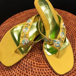 Chinese laundry marigold embroidered heel